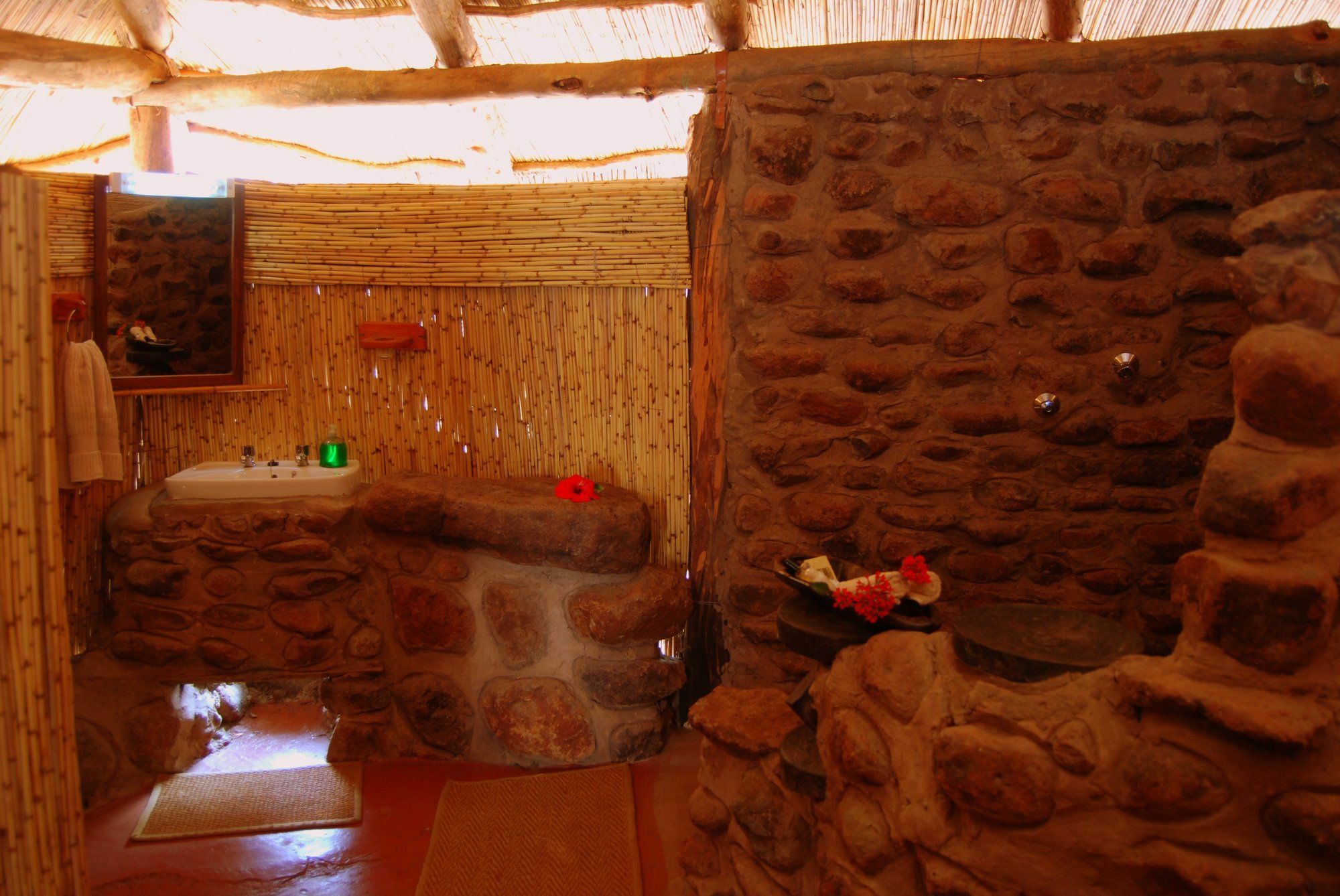 Taita Falcon Lodge Mukuni Extérieur photo
