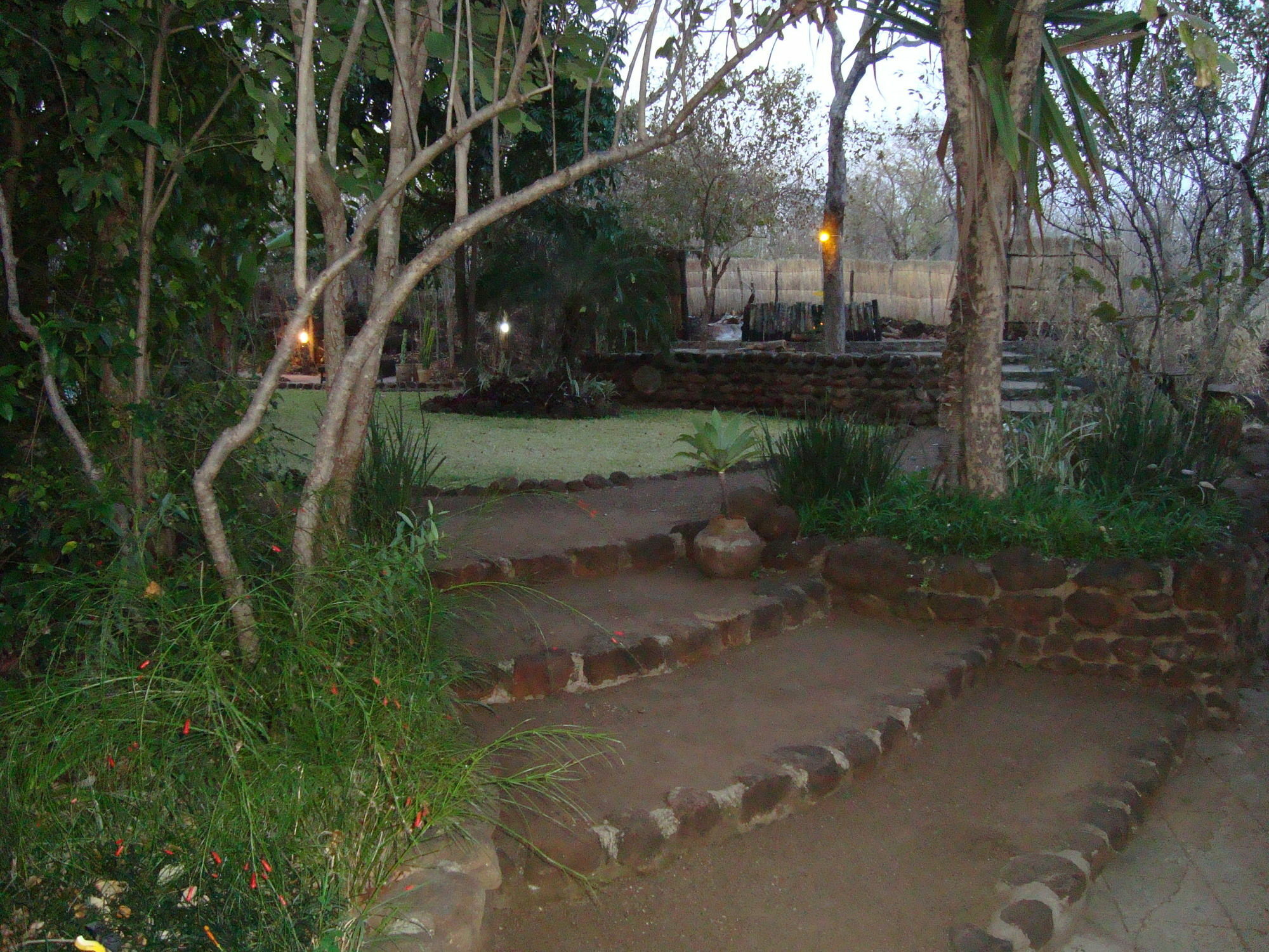 Taita Falcon Lodge Mukuni Extérieur photo