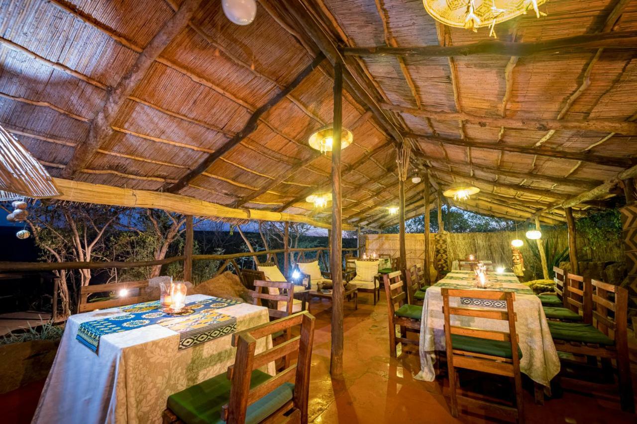 Taita Falcon Lodge Mukuni Extérieur photo
