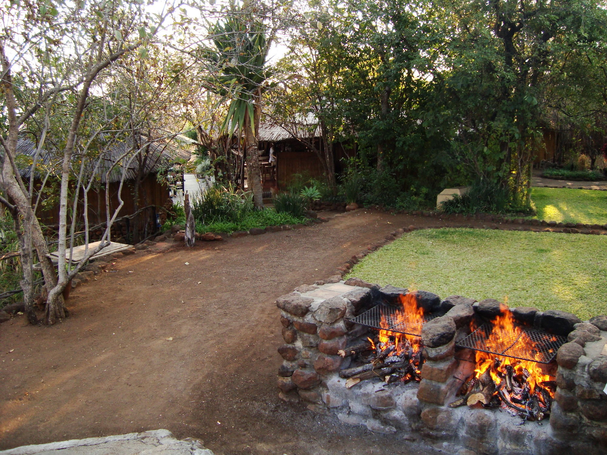 Taita Falcon Lodge Mukuni Extérieur photo